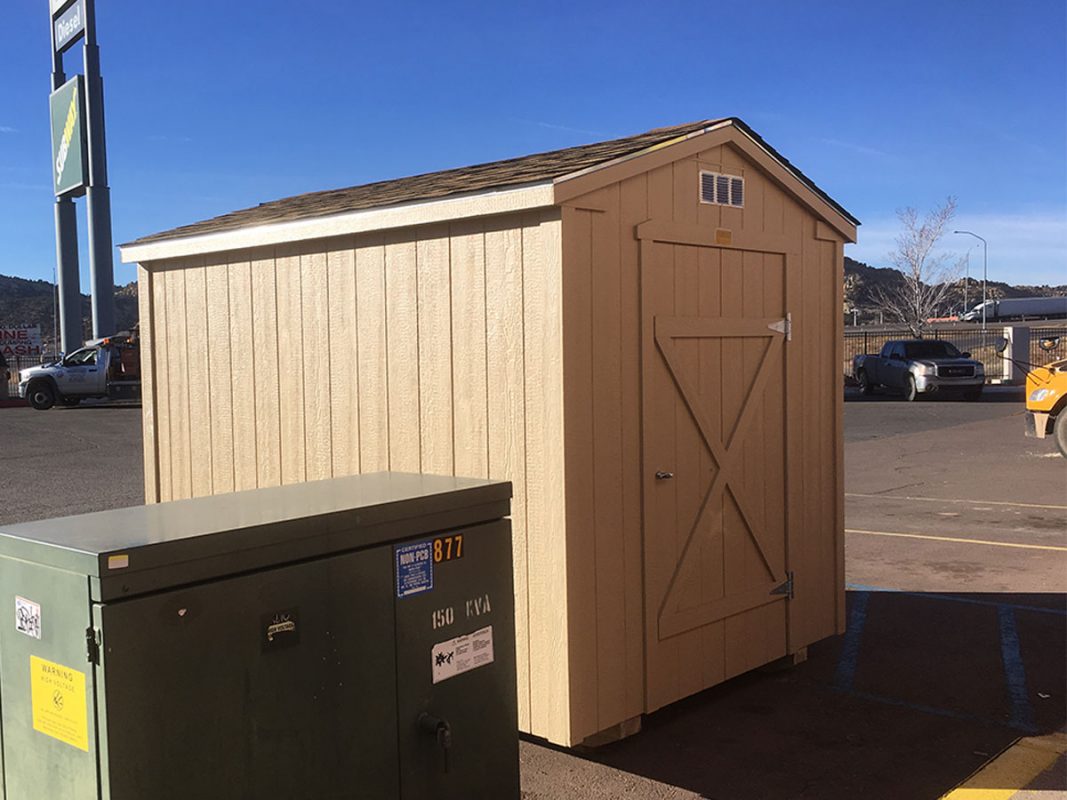 Photos of Portable Barns, Animal Shelters, Saltbox Sheds